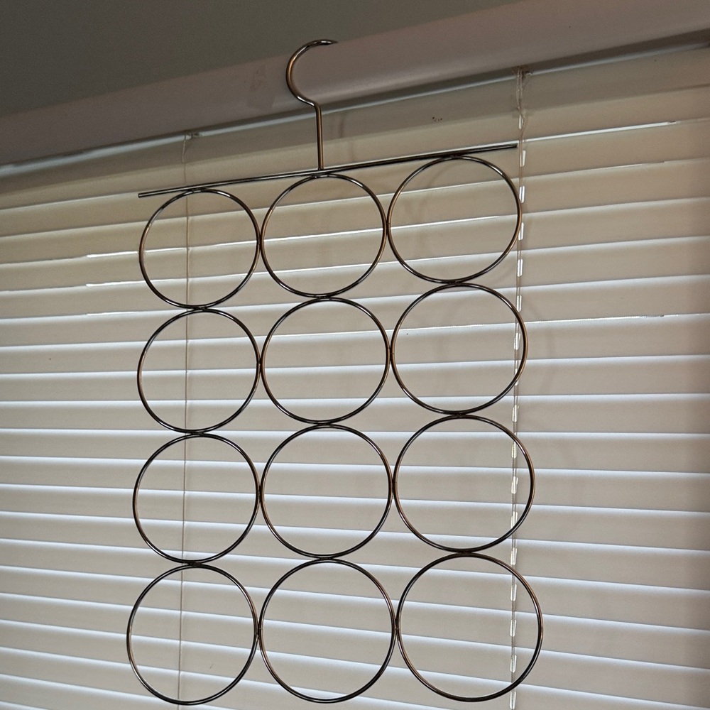 Metal Scarf & Accessory Hanger in Silver